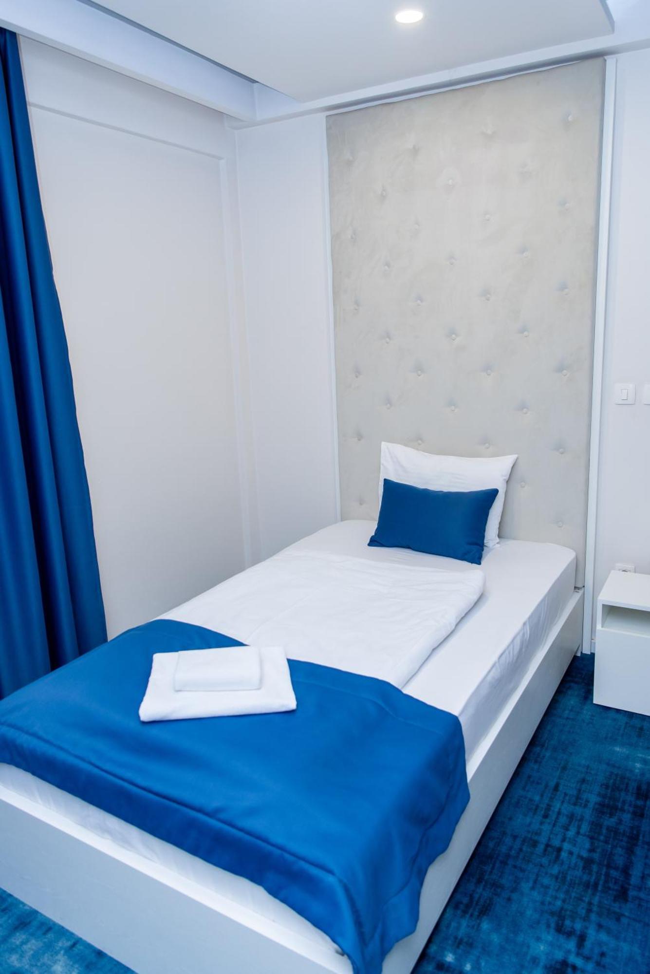 Hotel Biss زينيتشا المظهر الخارجي الصورة