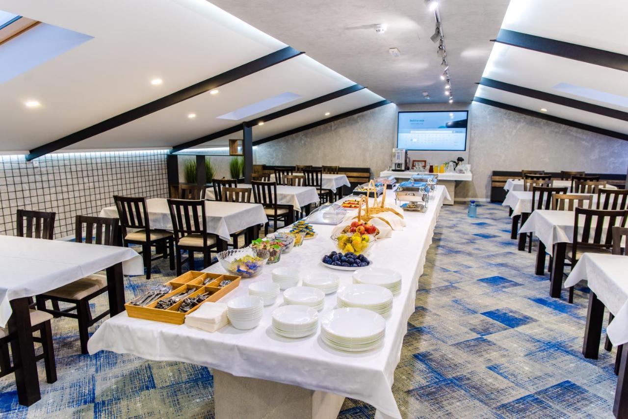 Hotel Biss زينيتشا المظهر الخارجي الصورة